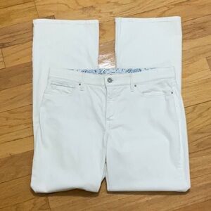 Levi’s 535 Perfect Waist Bootcut White Jeans Sz 12M